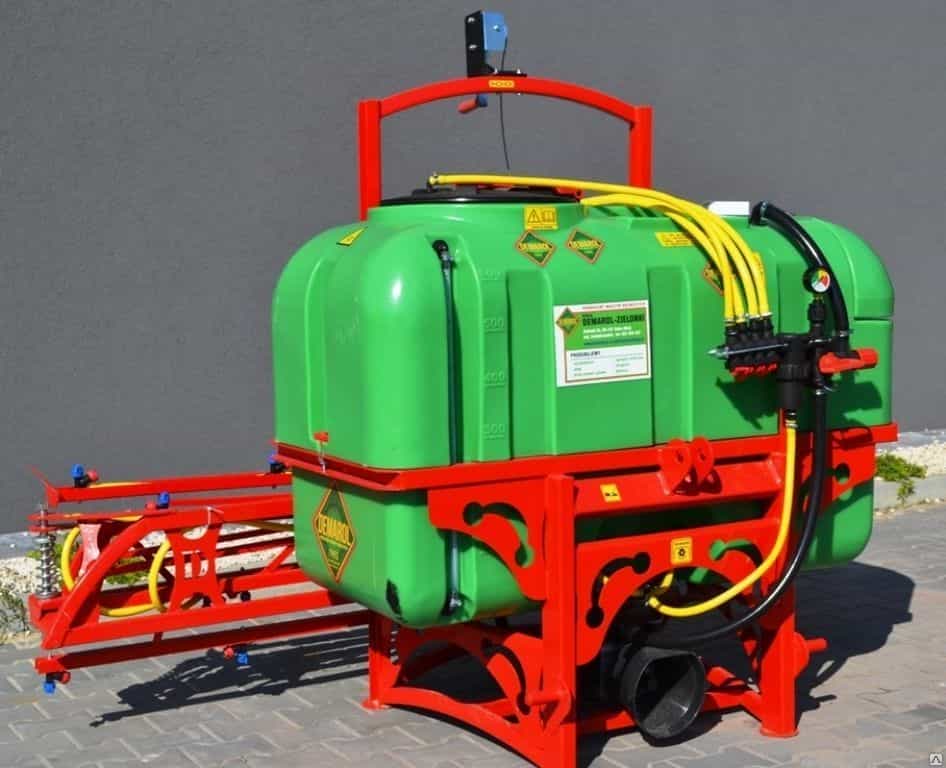 Опрыскиватель 600 л - 12 м Demarol Польша
