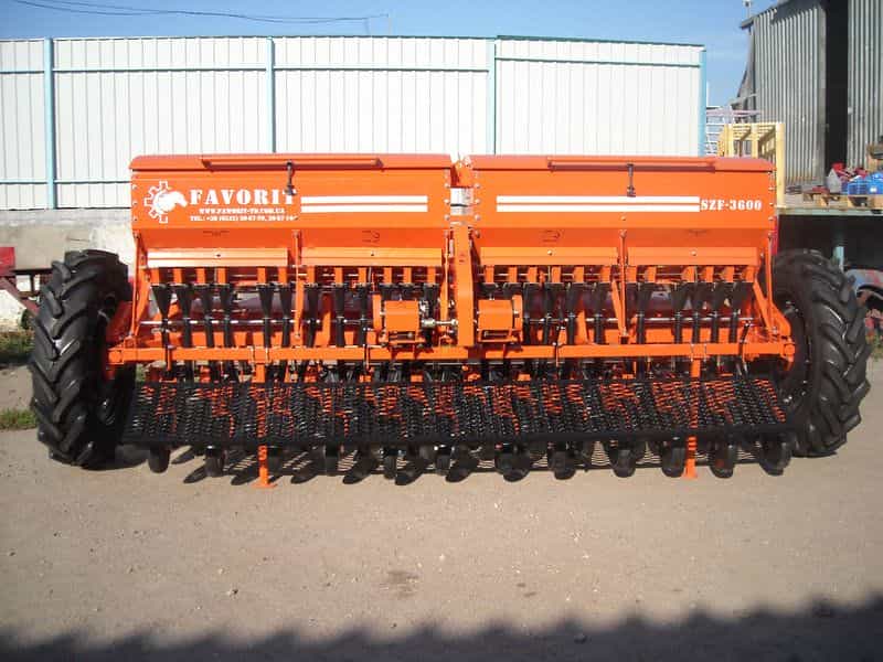 Сеялка FAVORIT зернотуковая СЗФ-3600-04